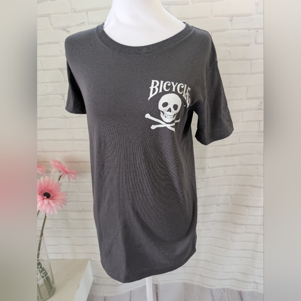 Nwt Bicycle Gray Skull Graphic T-Shirt